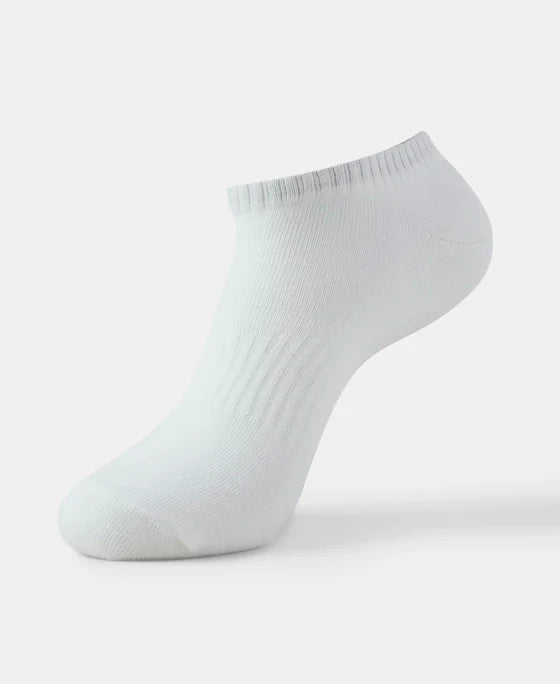 #7097 Jockey Compact Cotton Stretch Low Show Socks With Stay Fresh Treatment